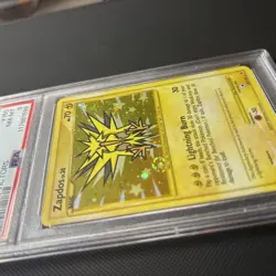 Pokemon TCG Zapdos Holo Secret Rare Card 150/147 Supreme Victors PSA 8 - Image 3