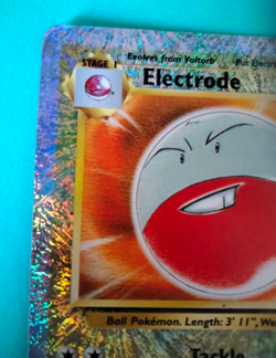 Electrode Reverse Holo Legendary Collection 22/110 HP Pokemon Card 2002 English - Image 3