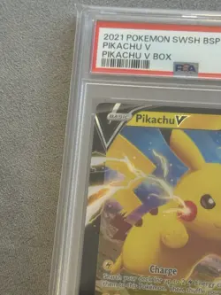 MISCUT ERROR Pikachu V Sword & Shield Swsh061 Holo Promo PSA 9 (MC) - Image 4