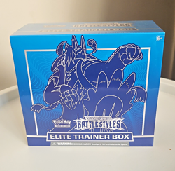 Pokemon TCG Sword & Shield Battle Styles Elite Trainer Box English 65 Cards 2021 - Image 1