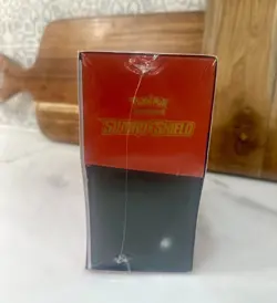 Pokemon Sword & Shield Base Zacian red Elite Trainer Box ETB New And Sealed - Image 2
