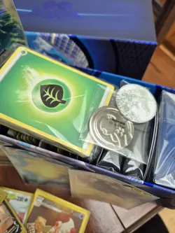 Pokemon Storage Box bundle, V, Vmax, Holo, standard, energy cards, Pikachu Large - Image 5