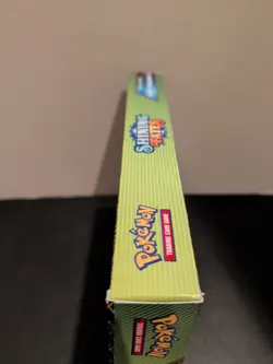 Pokemon TCG Sword & Shield Shining Fates Cramorant V Box Imperfect See Photos - Image 4