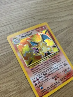 Pokemon TCG Charizard Card 4/102 WOTC 1999 Rare Holo Base Set - Image 2