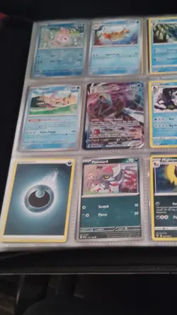 Pokemon TCG Charizard Binder Lot 565 cards with many full arts and shinies - Image 4
