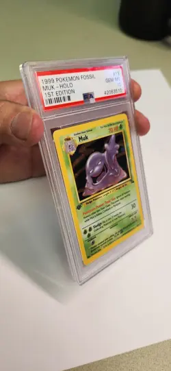 MUK-HOLO #13 1999 POKEMON FOSSIL 1ST EDITION PSA 10 - Image 3