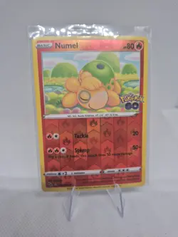 Numel Reverse Holo Card Peelable Ditto, 013/078 Pokemon Go - NM - Image 1