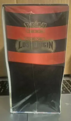 Pokemon TCG Sword & Shield Lost Origin Elite Trainer Box ETB Factory Sealed 820650850394 - Image 5