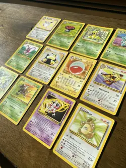 Rare Pokemon Card Lot - 33 Vintage Cards 1999 - Base Set Jungle Set Fossil Set - Image 4