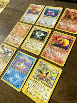 Rare Pokemon Card Lot - 33 Vintage Cards 1999 - Base Set Jungle Set Fossil Set - Image 5