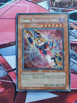 Dark Magician Girl CT2-EN004 Secret Rare MP Limited Edition Yugioh Tin Card - Image 1
