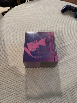 Nintendo Pokemon TCG: Sword & Shield Fusion Strike Elite Trainer Box 820650809330 - Image 4