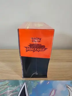 Pokemon TCG - Sword & Shield Vivid Voltage Elite Trainer Box - Sealed - Image 2