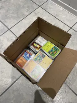 Approx 2kg Worth Of Bulk Pokemon Cards - Image 3