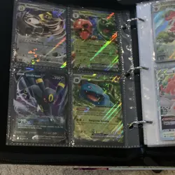 Pokemon TCG Zip 3-Ring Binder 4-Pocket Side Loading 64 Cards 16 Pages - Image 3