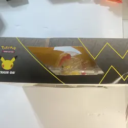Pokemon Celebrations Pikachu VMAX Premium Figure Collection Box 2021 - Damage - Image 3