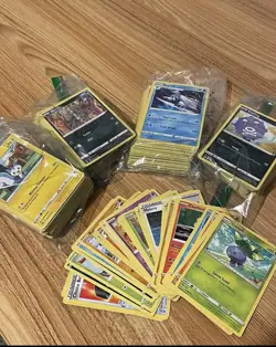Pokemon Modern Bulk Lot 400 Cards! Holo | Reverse Holo | Common/Uncommon/Rare! - Image 3