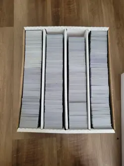 Wizards of the Coast MTG 2500+ Mixed Card Lot w/ 4-Row Storage Box - Image 2