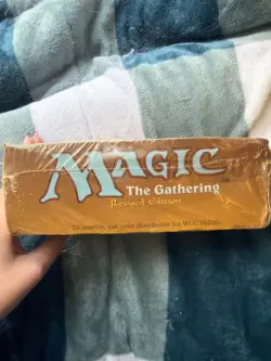 Wizards of the Coast MTG Revised Edition Booster Box Sealed - Image 4