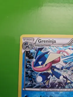 Pokemon TCG Greninja XY162 Holo Black Star Promo Card HP/Damaged - Image 2
