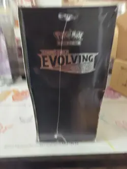 POKEMON CENTER Evolving Skies Elite Trainer Box ETB FACTORY SEALED Rare - Image 4