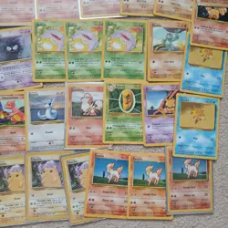 Wizards of the Coast Pokemon TCG Base Set 46-card lot Pikachu Charmander - Image 4