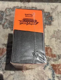 Pokemon Sword & Shield: Vivid Voltage Elite Trainer Box ETB 🔥 Sealed - Image 3