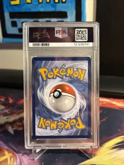 2022 POKEMON SWORD & SHIELD LOST ORIGIN #TG17 FULL ART/PIKACHU VMAX PSA 10 - Image 2