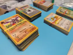 1999 Pokemon Base Set COMPLETE Non Holo Cards #17-102 + other promotional cards. - Image 3