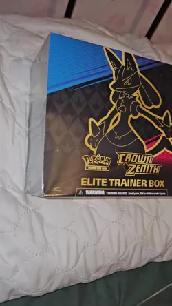 Pokemon TCG Crown Zenith Elite Trainer Box ETB Sealed with Acrylic Display Case - Image 2
