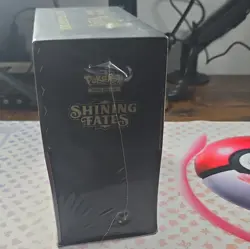 Pokemon TCG Shining Fates Elite Trainer Box Eevee English 2021 Sealed - Image 3