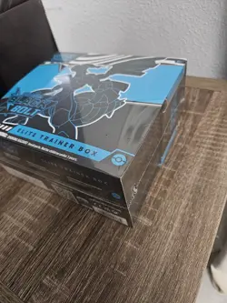Pokemon TCG Black Bolt Elite Trainer Box Booster English 2025 - Image 4