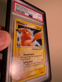 2006 Pokemon Ex Holon Phantoms #104/110 Pikachu GOLD STAR - PSA 8 - Image 2