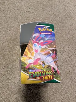 Empty Pokemon TCG Sword & Shield Evolving Skies Booster Box - No cards - Image 5