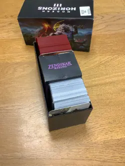 Magic The Gathering Cards Collection Modern Horizons III Deck Box Bundle - Image 3