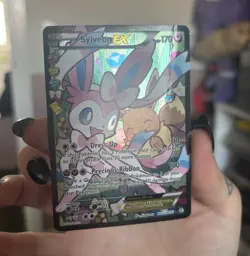 Pokemon TCG Sylveon EX RC32/RC32 Generations Radiant Collection Holo damaged - Image 1