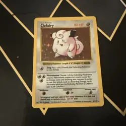 POKEMON CARD *SHADOWLESS* CLEFAIRY HOLO RARE (WOTC 1999 BASE SET 5/102) - Image 1