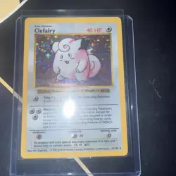 POKEMON CARD *SHADOWLESS* CLEFAIRY HOLO RARE (WOTC 1999 BASE SET 5/102) - Image 3