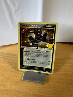 Pokemon TCG Greninja Gold Star SWSH144 - Celebrations Black Star Promo - Image 3