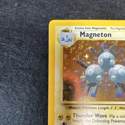 Magneton 9/102 Pokemon Base Set Holo Rare 1999 WOTC 60HP Vintage Hologram Card💎 - Image 4