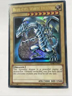 Yugioh Blue-Eyes White Dragon SDBE-EN001 Ultra Rare Unlimited Edition NM - Image 1