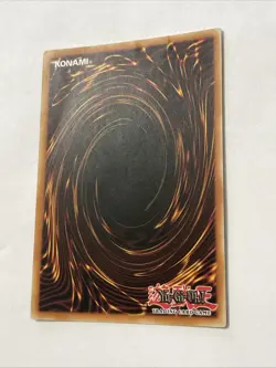Yugioh Blue-Eyes White Dragon SDBE-EN001 Ultra Rare Unlimited Edition NM - Image 2