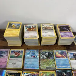 Pokemon Cards Lot. 800+ Cards | Halo’s, Reverse Halo’s & Commons 2020 - 2024 - Image 2