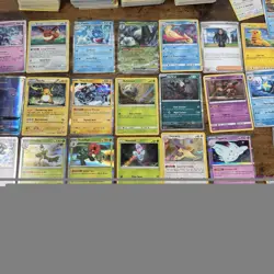Pokemon Cards Lot. 800+ Cards | Halo’s, Reverse Halo’s & Commons 2020 - 2024 - Image 4