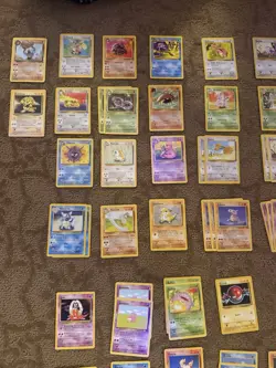 1999 Vintage Pokemon Bulk Lot – Base Set, Jungle, Fossil, Team Rocket 141 Cards - Image 3