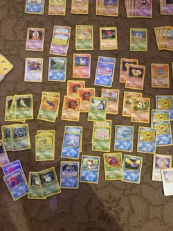1999 Vintage Pokemon Bulk Lot – Base Set, Jungle, Fossil, Team Rocket 141 Cards - Image 4