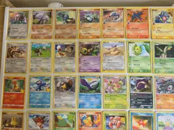 VTG 90s Edition Pokemon Cards Lot of 50 Nintendo Mixed Pokemon (POOR CONDITION) - Image 2