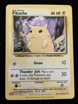Pikachu 008/034 Trading Card Game Classic Holo - Image 1