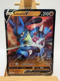 Pokemon TCG Fusion Strike Lucario v Holo Ultra Rare Card 146/264 (NM) - Image 1