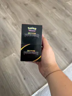 Pokemon TCG: Mega Evolution - Pitch Black Half Booster Box (18 Packs) - Image 2